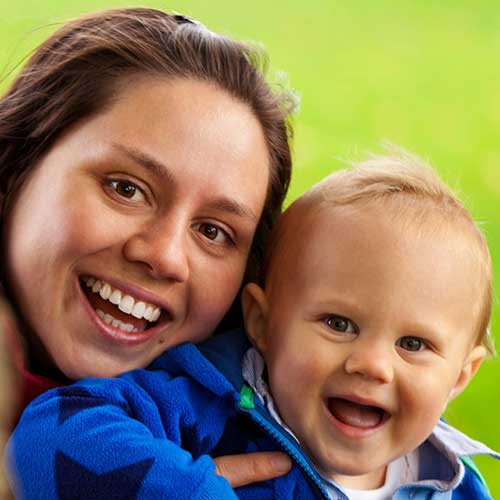 Fotografie ženy na mateřské dovolené.