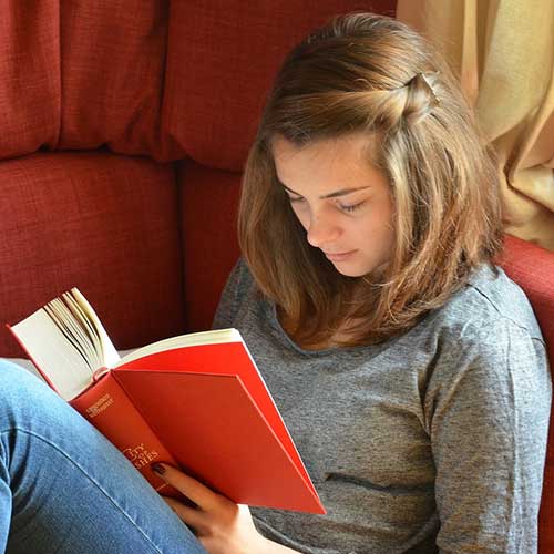 Fotografie studentky.